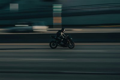 Steeds meer mannen ruilen de auto in voor een motor